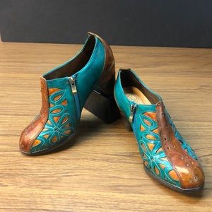 L’artiste by Spring Step Teal & Brown Heeled Shooties. EU Size 39 (US Womens 8)